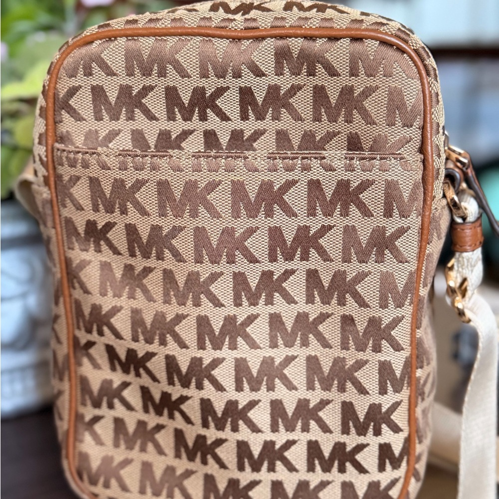Michael Kors Tan/Brown MK Monogram Messenger Bag - Picture 6 of 6